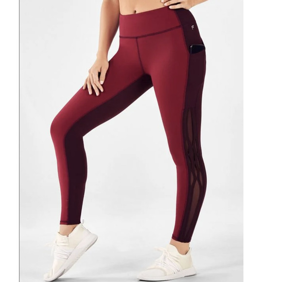 Fabletics Two Toned Leggings with Mesh Detail 🗣LAST CHANCE🗣 - Picture 1 of 4